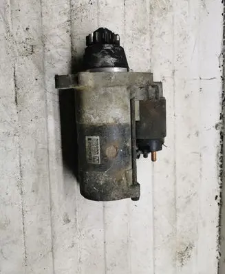 Nissan X-Trail T30 Starter motor 23300H801