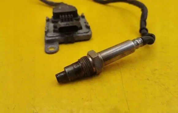 Mercedes-Benz E W213 Lambda probe sensor SNS1006 A0009058111 A3C0105770001