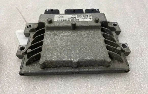 Ford Fiesta Engine control unit/module AV2112A650EF