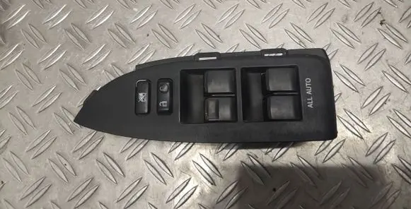Toyota Prius (XW30) Electric window control switch 7423247090