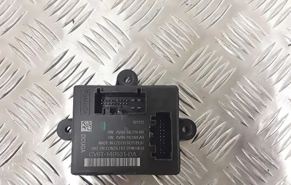 Ford Kuga II Engine control unit/module av6n14c235bb