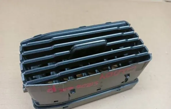 Volkswagen Caddy Dash center air vent grill 2K5819491