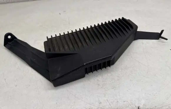 Volvo XC70 Sound amplifier 8673135