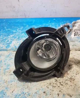 Toyota Avensis Verso Fog light set 89210656