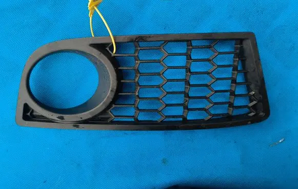 BMW 1 F20 F21 Front bumper lower grill 8048968