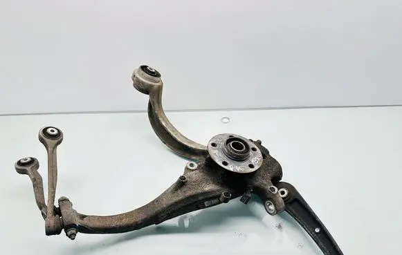 Audi A6 S6 C7 4G Front wheel hub