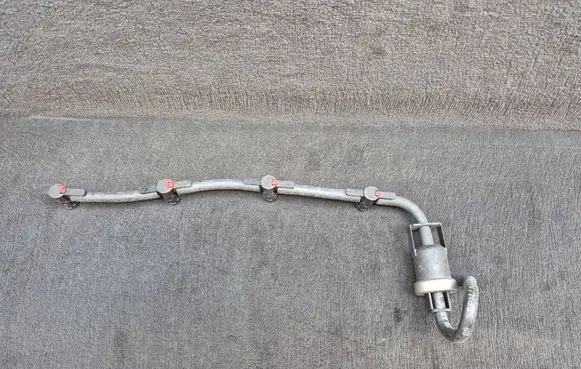 Audi Q5 SQ5 Fuel return line/hose 03L130235K 03L130235F