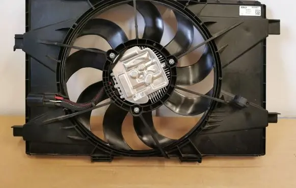 Fiat 500E Electric radiator cooling fan 52150727