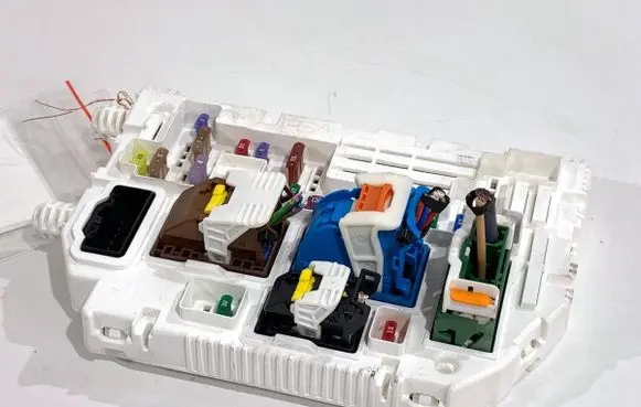 Peugeot 308 SW Other control units/modules 9846631580