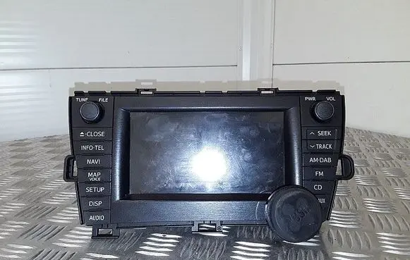 Radio/CD/DVD/GPS head unit