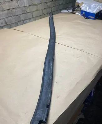 BMW 2 F46 Engine compartment rubber 