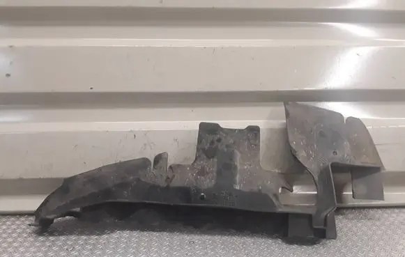 Audi A6 S6 C6 4F Intercooler air guide/duct channel 4F0121284