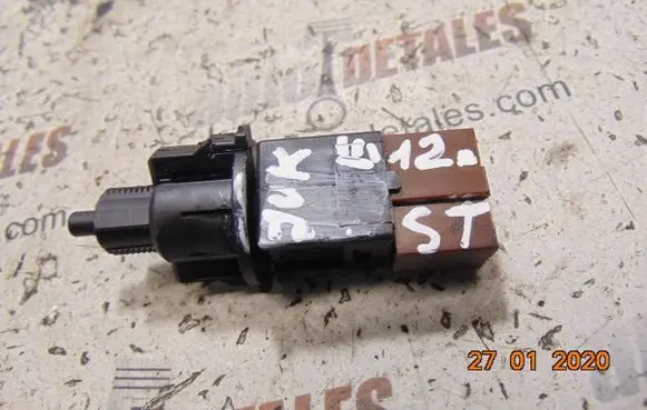Clutch pedal sensor