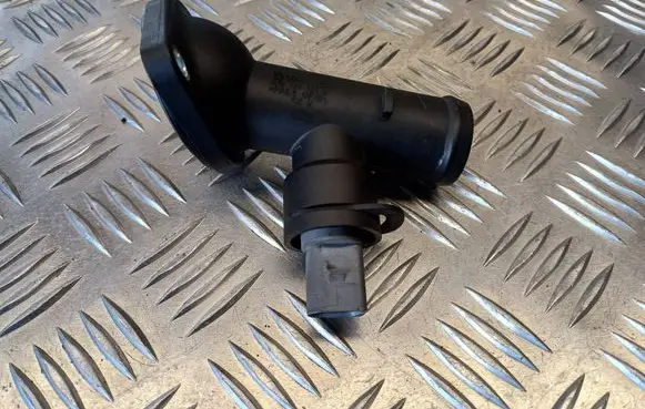 Thermostat/thermostat housing