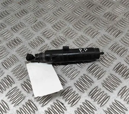 BMW X5 F15 Headlight washer pump 7292658