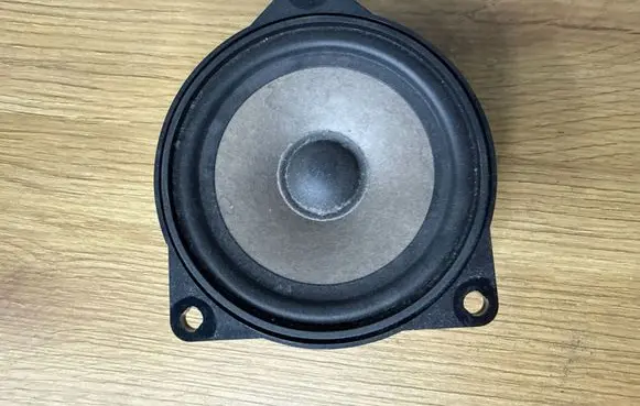 BMW 3 E90 E91 Parcel shelf speaker 18820010