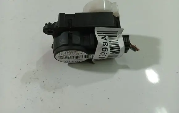 Renault Scenic III - Grand scenic III Air flap motor/actuator N105212VA