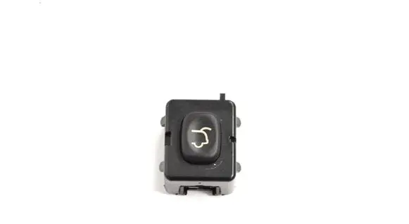 Volkswagen PASSAT B6 Tailgate/boot open switch button P04602751AA