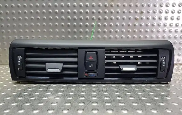BMW 1 F20 F21 Dash center air vent grill S26371416 9207116