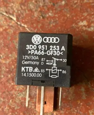 Volkswagen Caddy Other relay 3D0951253A