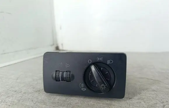 Skoda Fabia Mk1 (6Y) Light switch 6Y1941531