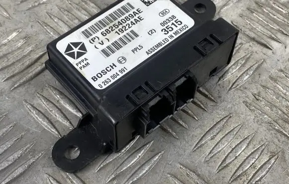 Jeep Grand Cherokee Other control units/modules P68254089AE