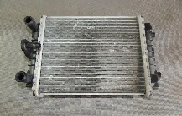 Audi A8 S8 D4 4H Coolant radiator