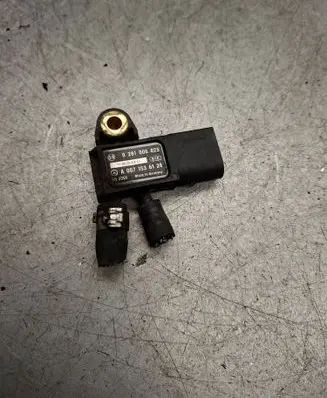 Mercedes-Benz E W211 Exhaust gas pressure sensor A0071536128 0281006025