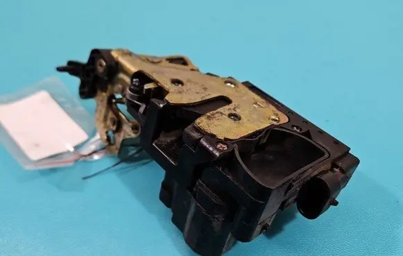 SsangYong Rexton I Rear door lock IMPRK1474073