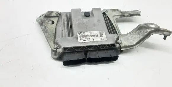 Toyota Yaris Engine control unit/module 0281015385 896610DC20