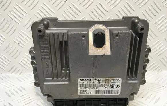 Peugeot 407 Engine control unit/module 9662213380