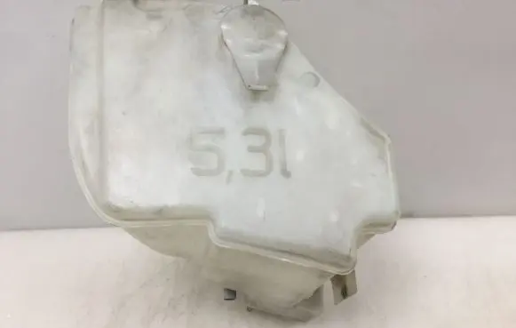 BMW 3 E46 Windshield washer fluid reservoir/tank 8362808