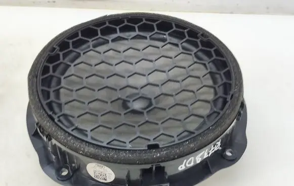Audi A3 S3 8V Front door speaker 8V0035415
