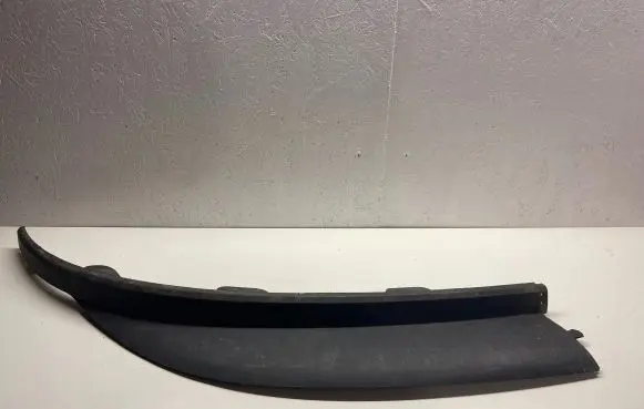 Opel Astra J Front bumper lip 13264406