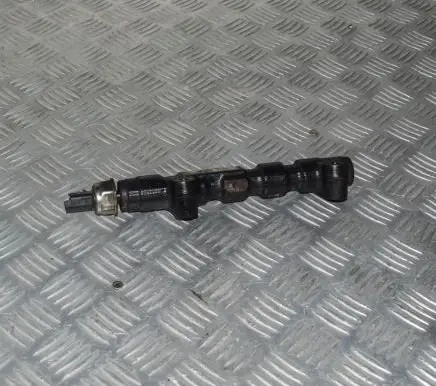 Citroen C4 I Fuel main line pipe 9654592680