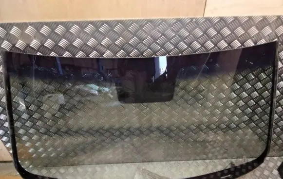 KIA Sorento Front windscreen/windshield window 