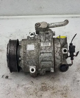 Volkswagen Golf V Air conditioning (A/C) compressor (pump) 6Q0820803D