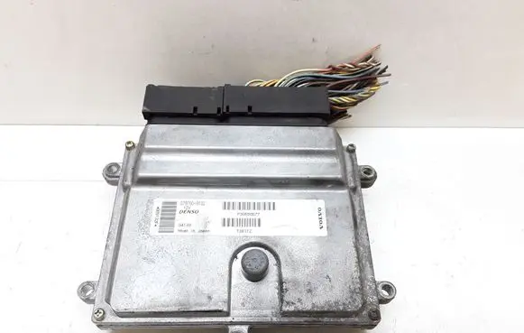Volvo V50 Engine control unit/module P30650677