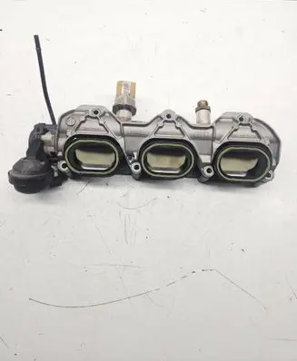 Audi Q5 SQ5 8R Fuel Injector clamp holder 06E133340E