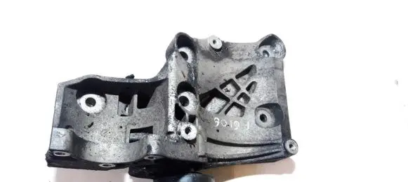 Opel Insignia A Engine mounting bracket 55562863 53227435