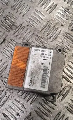 Volkswagen PASSAT B5 Airbag control unit/module 3b0959655