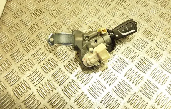 Toyota Verso Engine ECU kit and lock set 450200203 897830F030 625660000