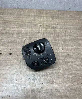 Mercedes-Benz C W203 Other relay A2035450332 2440640512