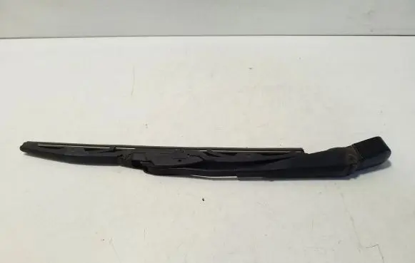 Honda CR-V Rear wiper blade arm