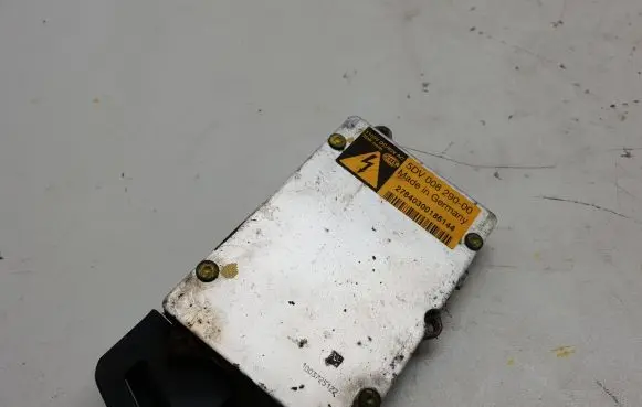 Headlight ballast module Xenon