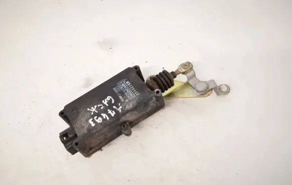 Mitsubishi Galant Eterna Central locking motor mb320443 152800-5040