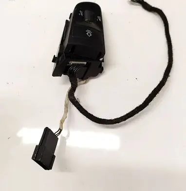 Audi A4 S4 B7 8E 8H Steering wheel buttons/switches 4F0951527A