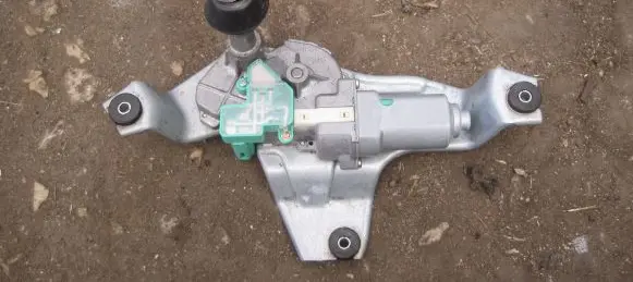 Mitsubishi Outlander Rear window wiper motor 33885