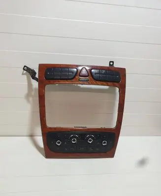 Mercedes-Benz C W203 Radio/GPS head unit trim A2036807939