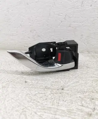 Mazda 3 II Front door interior handle T8314